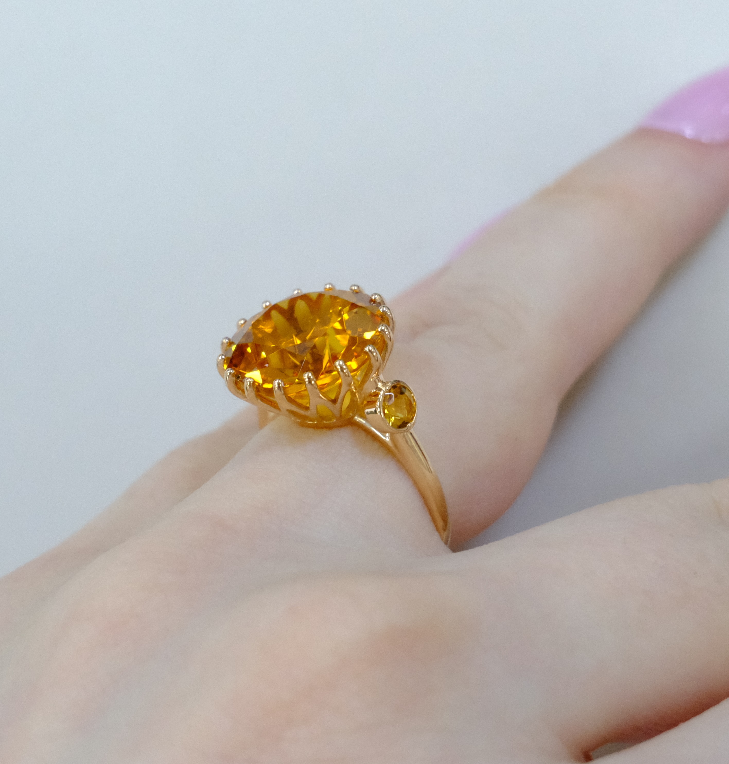 Серебряное кольцо с цитринами